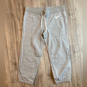 Nike grey women’s medium cropped sweatpants